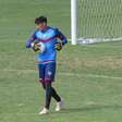Adeus temporário! Atlético-GO acerta o empréstimo de jovem goleiro a rival do Goianão 2024