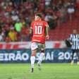 Inter vence o Botafogo e fecha o Brasileirão na 'primeira parte' da tabela
