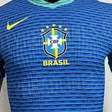 Escudo centralizado e 'ondas': site vaza suposta nova camisa azul da seleção brasileira; veja fotos