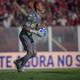 Sport anuncia empréstimo do goleiro Renan ao Juventude para 2024