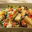 Três receitas de salada de macarrão para curtir o verão