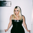Conheça Bebe Rexha, cantora que se apresentou na final do Mundial de Clubes