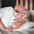 Devemos desestigmatizar casais que dormem em quartos separados - especialmente depois dos 50