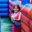 Parque PopHaus tem brinquedos infláveis, labirinto, trampolins e brincadeiras na água