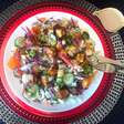 Salada arco-íris, muito colorida, leve - com queijo coalho