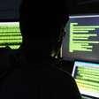Hackers inventam problemas de segurança em computadores para faturar