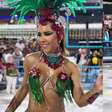 'Pago as fantasias com nudes', revela Mulher Melão em ensaio da Grande Rio
