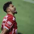 Alesson reconhece atuação de gala do goleiro da Jataiense e comemora vitória do Vila Nova: "Estamos mostrando nossa força"
