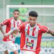 Emprestado pelo Atlético-MG, Guilherme Santos comemora bom momento pelo Villa Nova