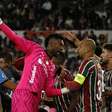 Felipe Melo se revolta em coletiva e detona arbitragem de Fluminense e LDU: 'Ninguém viu o que aconteceu?'