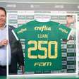 Luan celebra 250 jogos pelo Palmeiras: 'Somos apaixonados pelo o que vivemos aqui!'