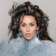 Miley Cyrus libera capa do single 'Doctor (Work It Out)'