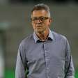 Athletico anuncia saída do técnico Juan Carlos Osorio