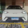 Carros elétricos voltam a vender mais do que os híbridos no Brasil em maio