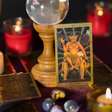 Conheça o arcano do tarot que nos indica as principais causas dos nossos sofrimentos