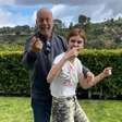 Bruce Willis sofre com falta de apetite e perda de peso; 'estão fazendo o possível', diz Shyamalan