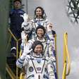 Nave espacial Soyuz segue à ISS após lançamento ser adiado