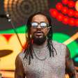 Lollapalooza 2024: Rael homenageia Djavan e canta com Emicida e Mano Brown em show potente