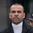 Após saída da prisão, Daniel Alves faz limpa e remove até amigos no Instagram