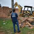 Construções ilegais são demolidas no bairro de Paciência