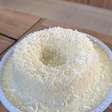 Um bolo de tapioca granulada da titia cai tão bem pra amanhã