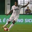 Aniversariante, Marlon Freitas celebra momento no Botafogo e agradece pela surpresa: 'Não esperava'