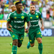 Jonathan Cafu prega foco do Cuiabá na Copa Sul-Americana em duelo contra o Lanús