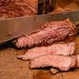 Qual a forma correta de cortar carne? Veja dicas