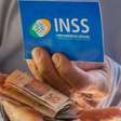 Pagamento do 13º do INSS começa hoje para quem ganha até R$ 1.412; veja calendário