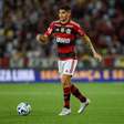 Flamengo estabelece valor para vender Ayrton Lucas ao Porto