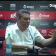 Após derrota para o São Paulo, Adson Batista ameniza arbitragem e critica apatia do Atlético-GO
