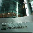 Petrobras sobe mais de 1% com expectativa de retomada de dividendos; entenda