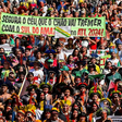 Milhares de indígenas marcham em Brasília por demarcação de terra e direitos da comunidade