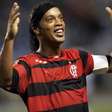 Zico se movimenta por Ronaldinho Gaúcho; entenda