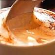 Cappuccino cremoso fácil de fazer usando apenas 2 ingredientes