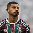 No Paraguai, André deixa estádio de muletas e preocupa Fluminense