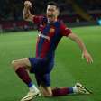 Barcelona vira sobre Valencia com hat-trick de Lewandowski no Espanhol
