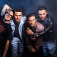 McFly explica (ou tenta explicar) como se sente como uma banda de rock, pop ou ambos