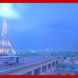 Vídeo mostra raio atingindo a Torre Eiffel em Paris e impressiona