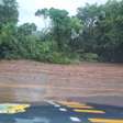 Várias rodovias bloqueadas pelos estragos das chuvas no RS: confira o mapa