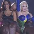 Vídeo mostra Madonna pedindo para Anitta 'abrir as pernas' antes de coreografia com dançarinos