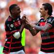 Flamengo joga bem, vence o Corinthians e diminui pressão contra Tite