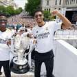 Vini Jr. é o 'melhor jogador do mundo', diz Bellingham em festa de título do Real Madrid; veja vídeo