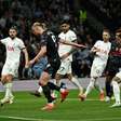 City vence Tottenhem e coloca mão na taça da Premier League