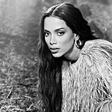 Anitta lança clipe da faixa 'Aceita'