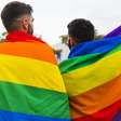 Pai que não aceita filho gay é preso por homofobia no Litoral do Paraná