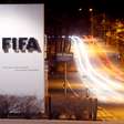 Fifa propõe sanções obrigatórias contra racismo, incluindo término de partidas