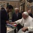 Nunes se encontra com Papa no Vaticano e pontífice manda bençãos ao RS
