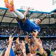 Thiago Silva recebe homenagens em último jogo pelo Chelsea