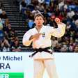 Michel Augusto vence duelos no Mundial de judô e garante vaga nas Olimpíadas